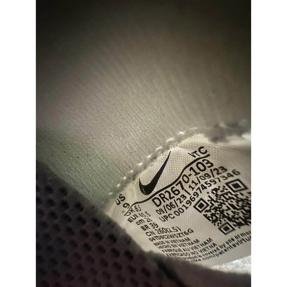 Nike ReactX Infinity Run 4 Womens Size 9 Triple White Running Shoes Sneakers